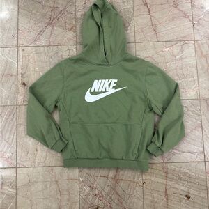 Nike Big Kids' Sportswear Club Fleece Hoodie size XL EUC!